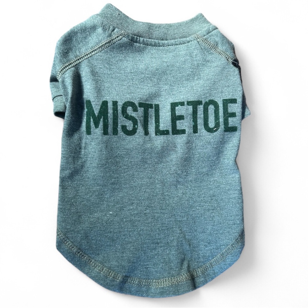 NEW Reddy Mistletoe dog tee t-shirt XS